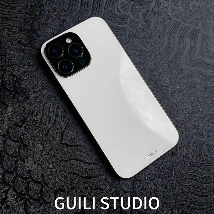 “瓷白玻璃”新中式高级感于苹果iPhone17等机型全包防摔手机壳白色