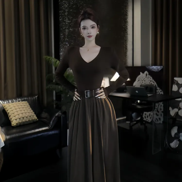 法式复古V领带皮带连衣裙秋冬气质打底裙高腰显瘦高级感A字长裙