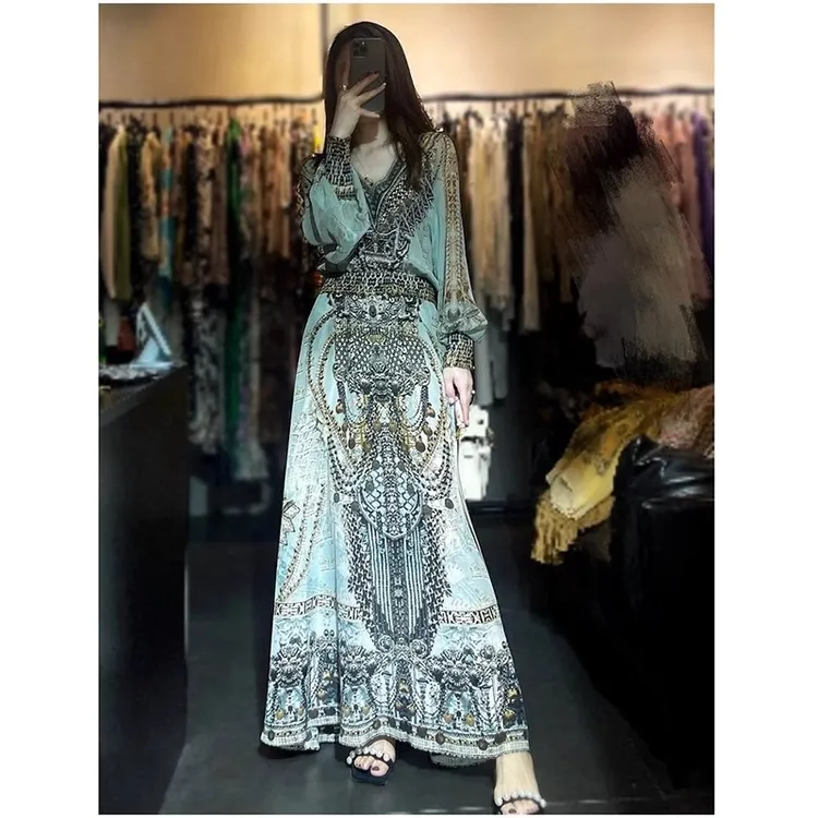 法式气质显瘦长袖民族风夏季女性度假旅游穿搭连衣裙