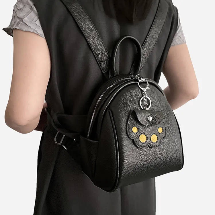 大容量双肩包洋气轻便通勤手提包新时尚女包旅游休闲头层牛皮背包