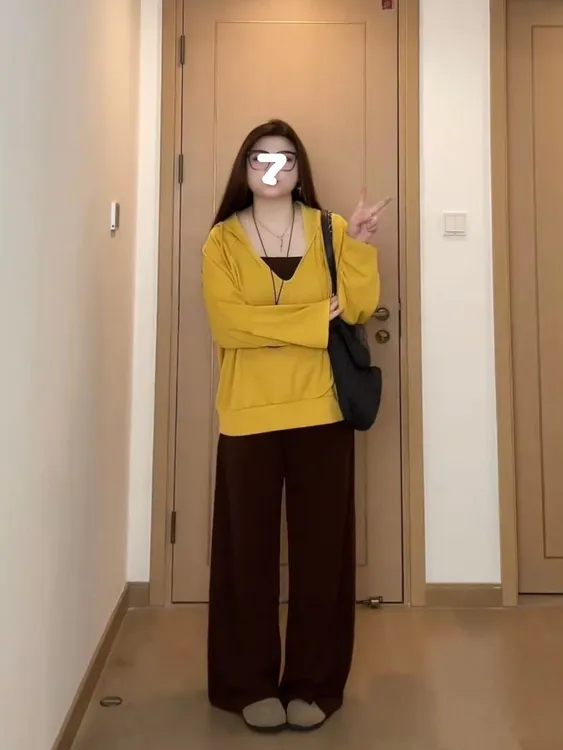 大码连帽针织衫吊带背心两件套女胖mm显瘦遮肚超好看早秋穿搭套装