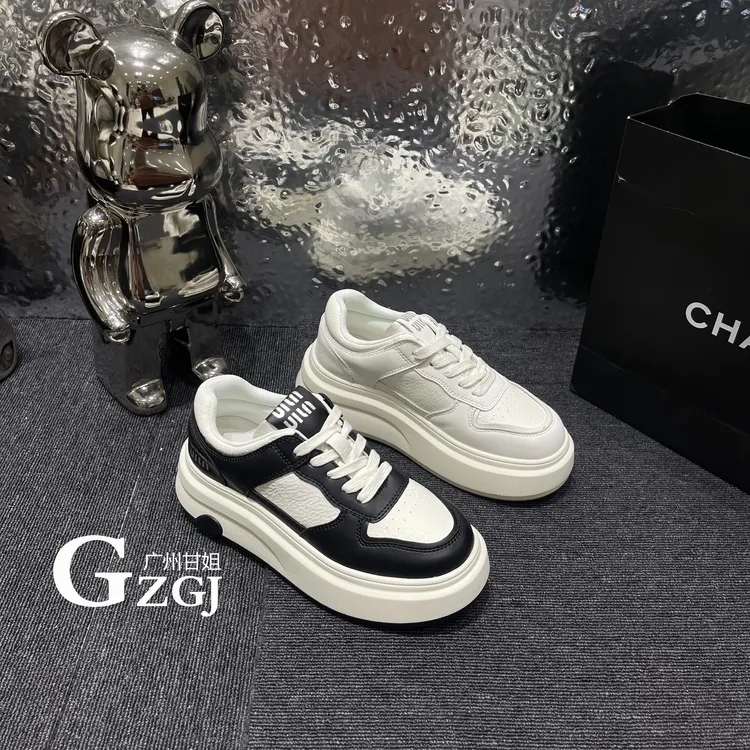 【经典熊猫】25四季款时尚百搭经典真皮舒适休闲小白鞋2512