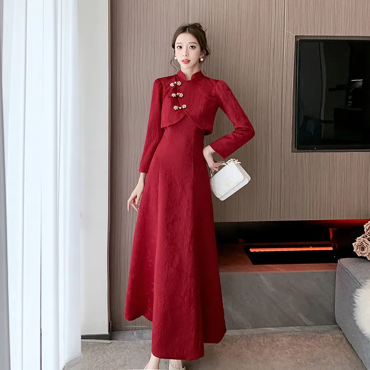 实拍酒红色敬酒服新娘2024新款高级感中式旗袍订婚礼服连衣裙套装
