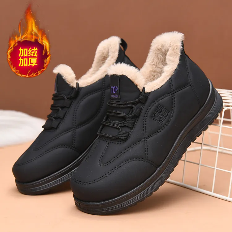 冬季新款加绒加厚保暖女厚底轻便软底防滑雪地棉靴老北京妈妈棉鞋