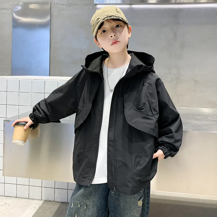 男童工装外套春秋款6-12岁中大童男孩冲锋衣儿童连帽风衣休闲帅气