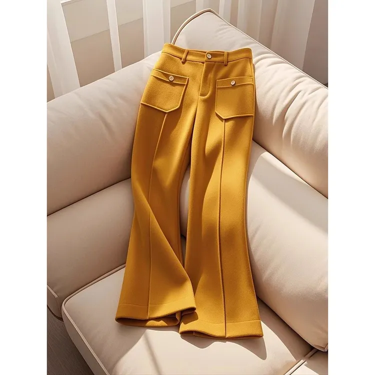 黄色微喇叭裤2025冬季新款小个子梨形身材穿搭高腰显瘦休闲阔腿裤