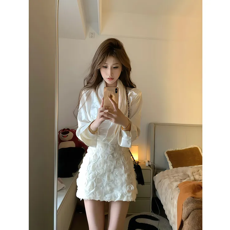 富家千金收腰衬衫女开春穿搭套装立体花朵包臀半身裙名媛风两件套