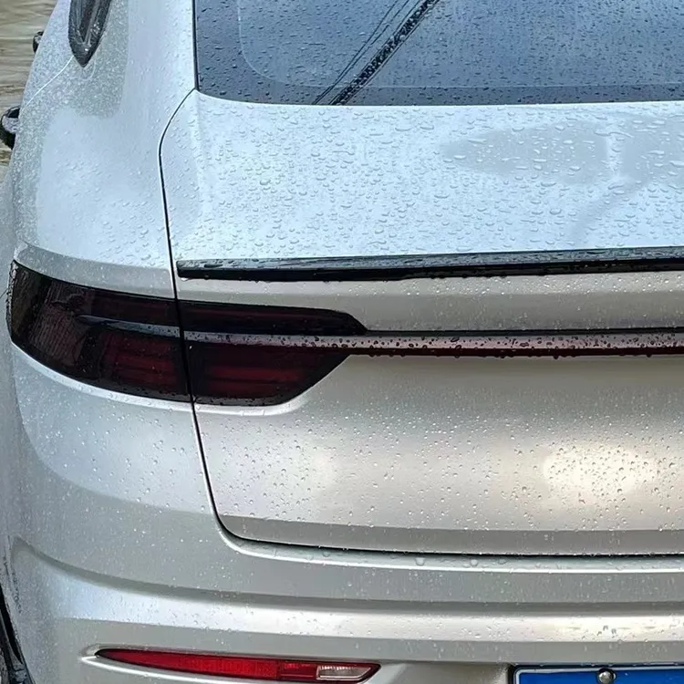 吉利星瑞20-26款熏黑贯穿尾灯原厂原装配件星瑞贯穿式尾灯