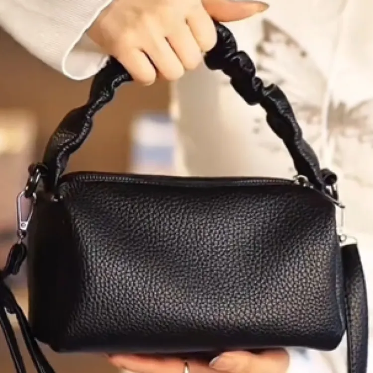 夏季小包包女士斜挎包夏天女包2025新款时尚百搭大容量手提枕头包