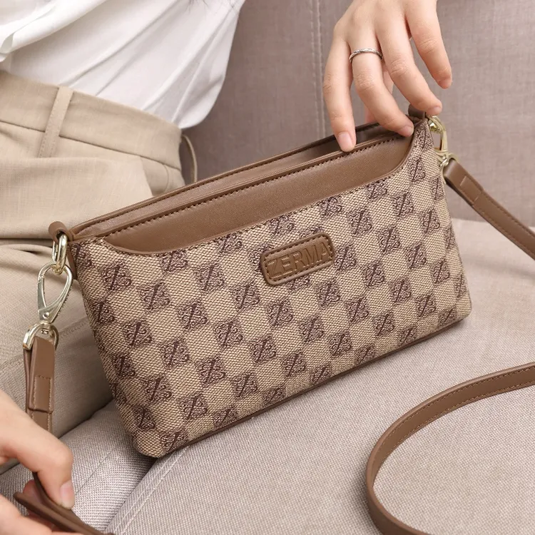 香港品牌母亲节礼物妈妈包2025新款潮中年女士小包包贝壳包斜挎包