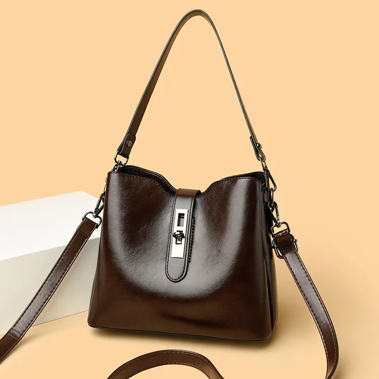 吉尼斯袋鼠2025秋冬新款百搭女士手提包