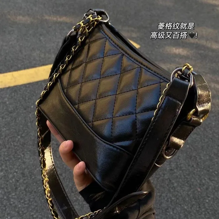 今年流行爆款链条单肩斜挎包包女2025新款秋冬时尚百搭菱格流浪包