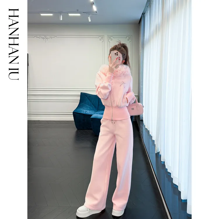 韩韩IU【慵懒甜心】时尚休闲保暖修身可拆卸毛领高克重连帽卫衣套装