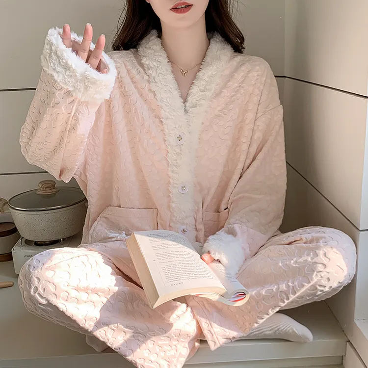 爆款新中式睡衣女冬季海岛绒保暖套装豹纹甜美可外穿法兰绒家居服