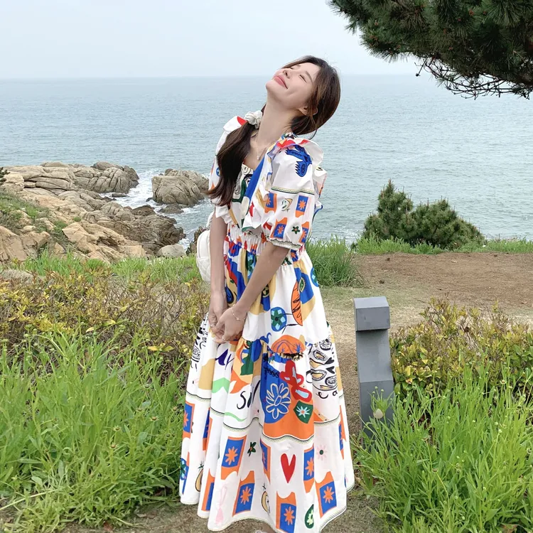 设计感小众卡通图案印花法式长裙新款收腰显瘦气质连衣裙夏高级感