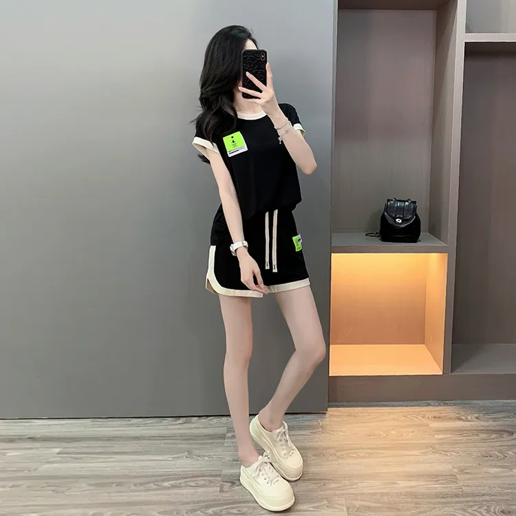 夏季流行短袖短裤百搭休闲风时尚休闲运动套装宽松大码减龄显瘦女