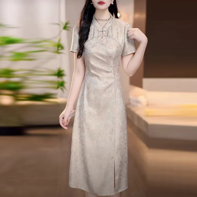 透孔花萝缎轻奢女装2025夏季新款时尚复古设计优雅洋气质连衣裙子