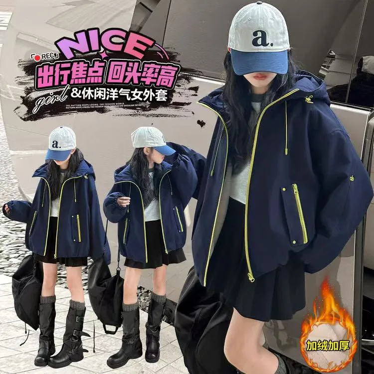 女童加绒外套秋冬2025新款女大童冬装冲锋衣儿童冬季夹棉连帽上衣