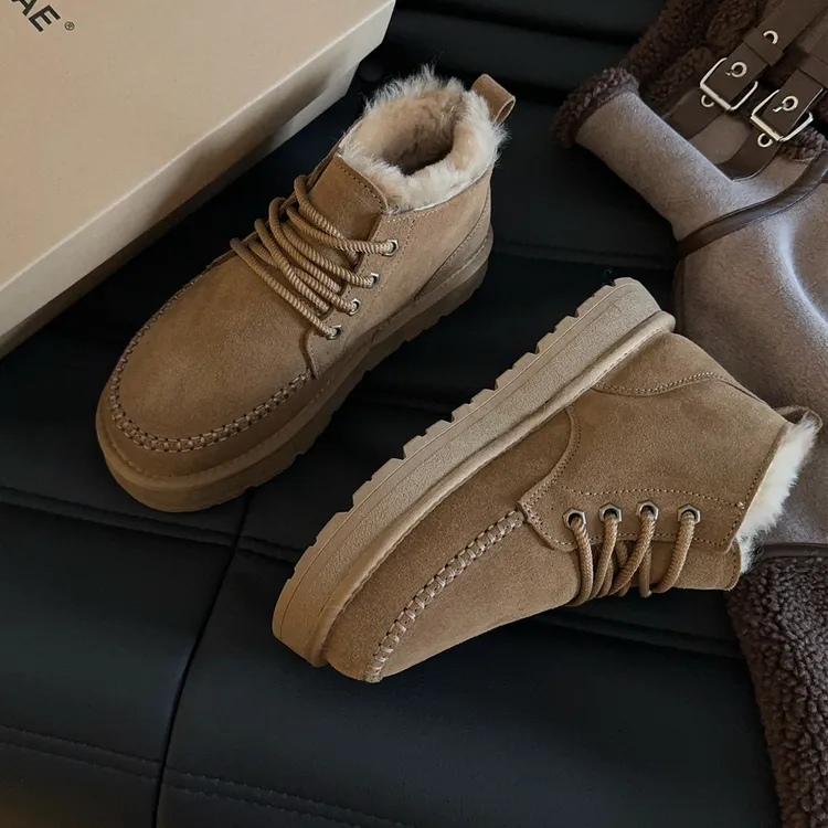 2025新款雪地靴男款冬季系带短筒靴皮毛一体户外防水防滑保暖棉鞋