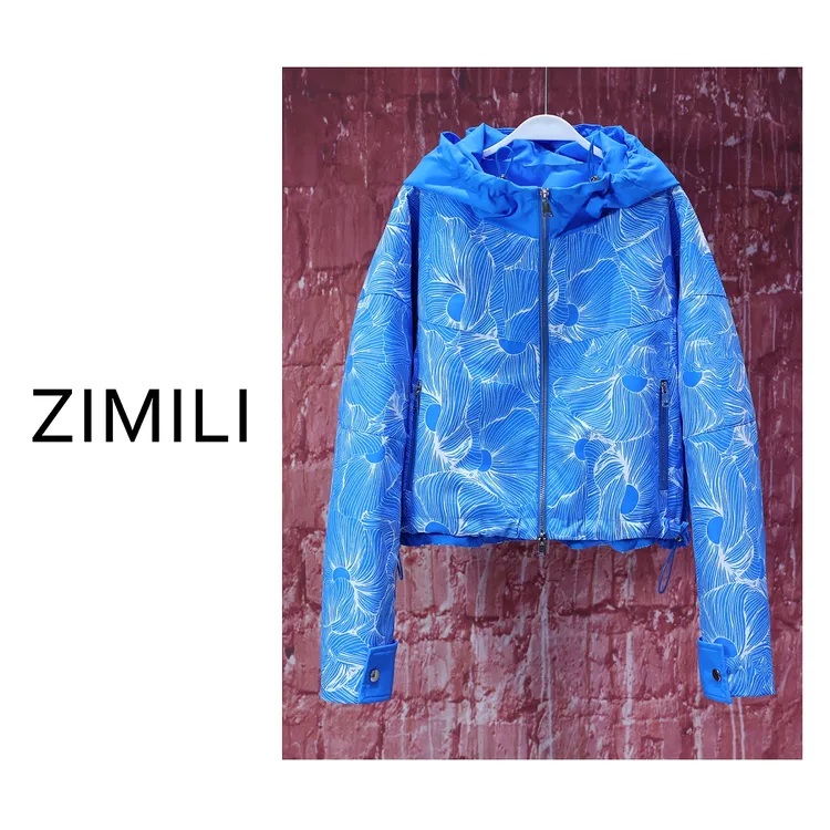 【亮哥女装】2025城市户外轻运动外套 晴空蓝抽象满印冲锋衣6690-Q2