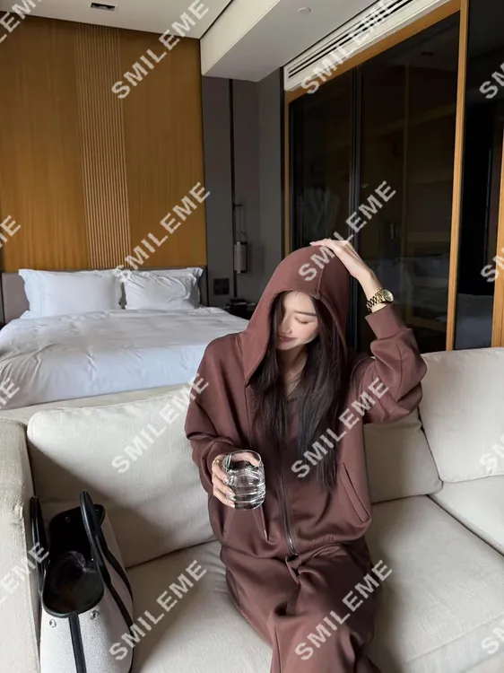 2-SMILEME【自在方程式】早秋穿搭‘’莱赛尔‘’混纺卫衣背心裤子套装