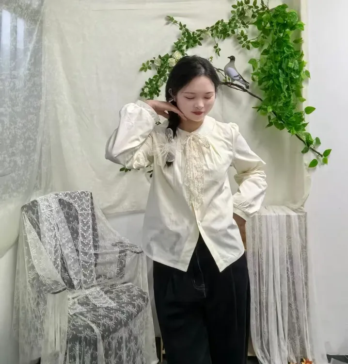 【蝶恋花溪】25102法式气质长袖蕾丝围巾口袋衬衫2025新款显瘦百搭