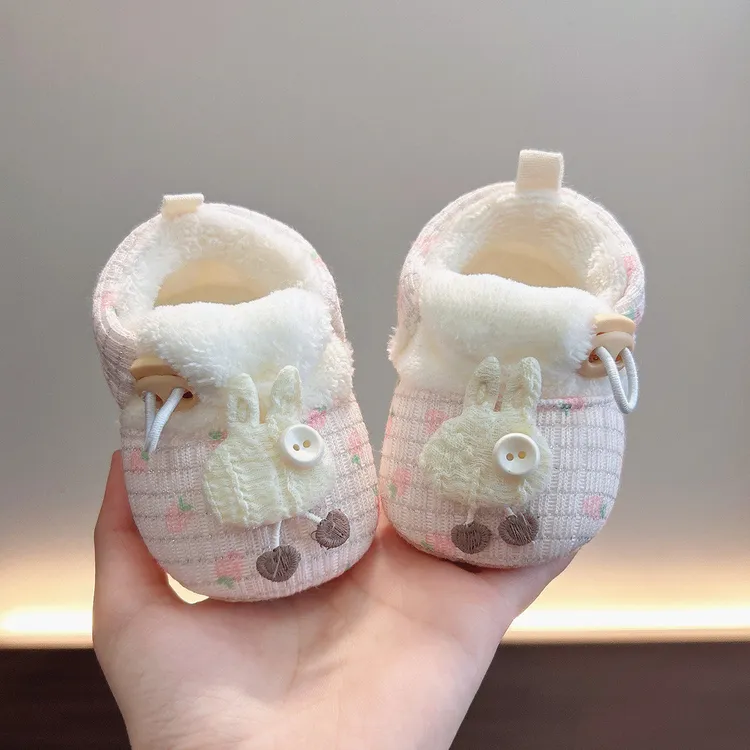 婴儿冬季加绒加厚保暖公主步前鞋0-3-12个月到1岁女宝宝软底鞋子