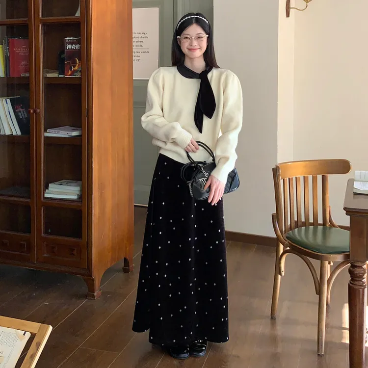 黑色波点连衣裙子女秋冬季富家千金穿搭针织毛衣套装漂亮出片衣服