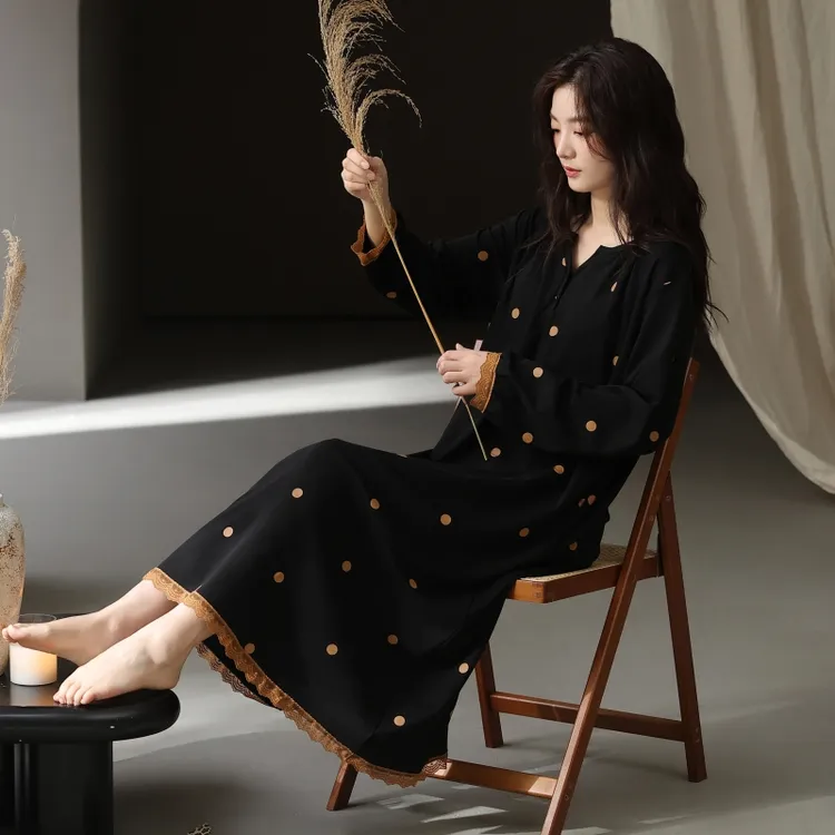 彩妮情带胸垫纯棉女士春秋款加长款宽松加大码长裙家居服长袖睡裙