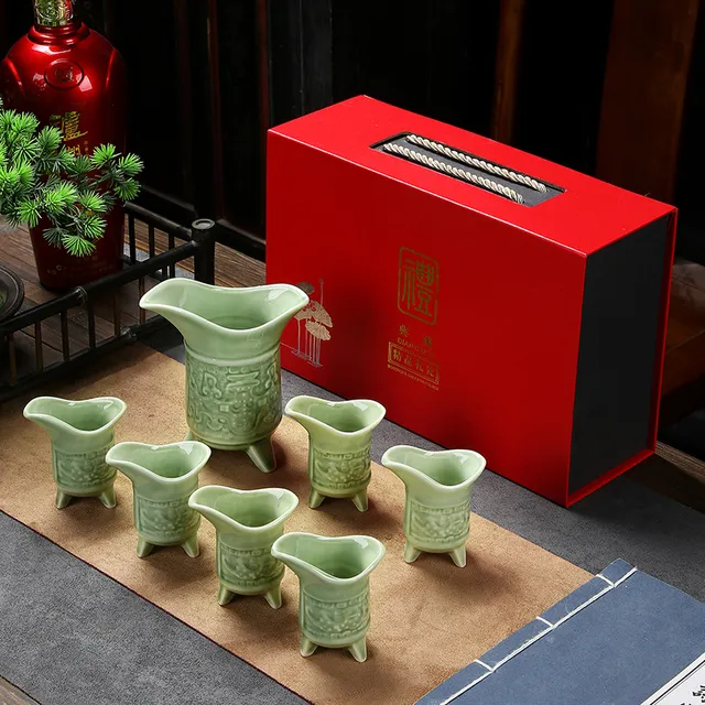 古代帝王杯酒杯仿古青铜爵杯套装家用陶瓷酒具白酒杯分酒器黄酒