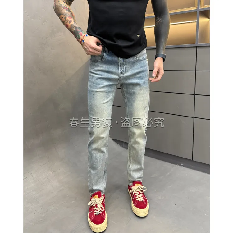 2025早秋新款休闲百搭净版渐变浅蓝色印花修身小脚男士牛仔裤7918