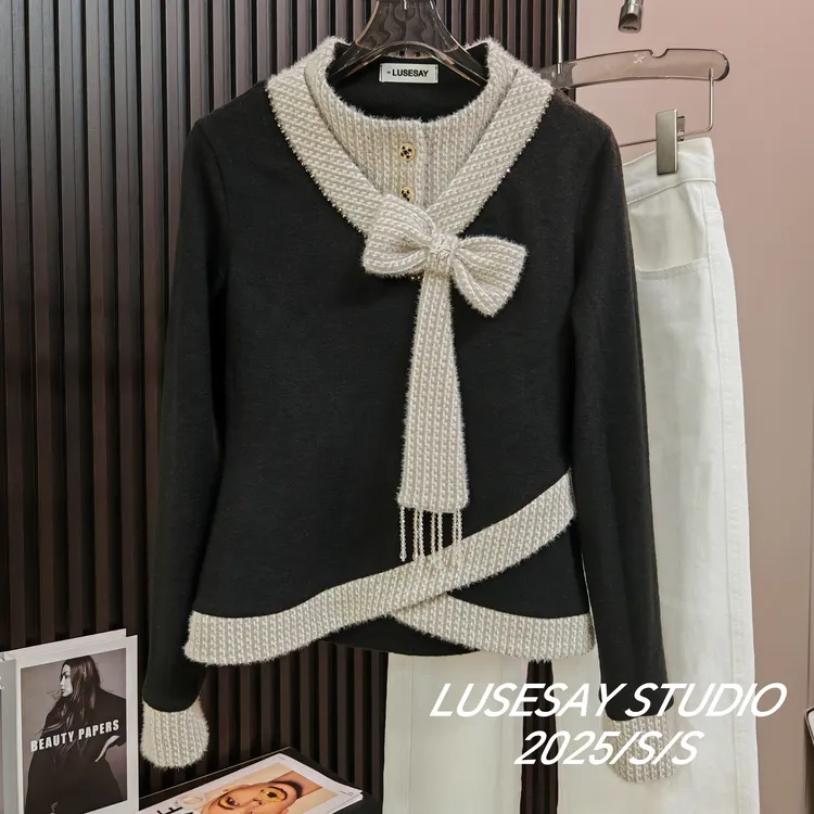 LUSESAY 蝴蝶结纽扣拼接设计 2025秋冬新款长袖t恤女百搭显瘦上衣