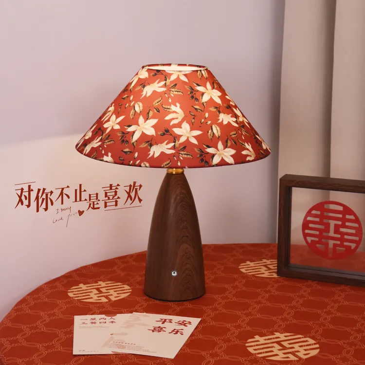 婚房结婚台灯复古风卧室床头灯法式中古客厅氛围装饰灯陪嫁长明灯