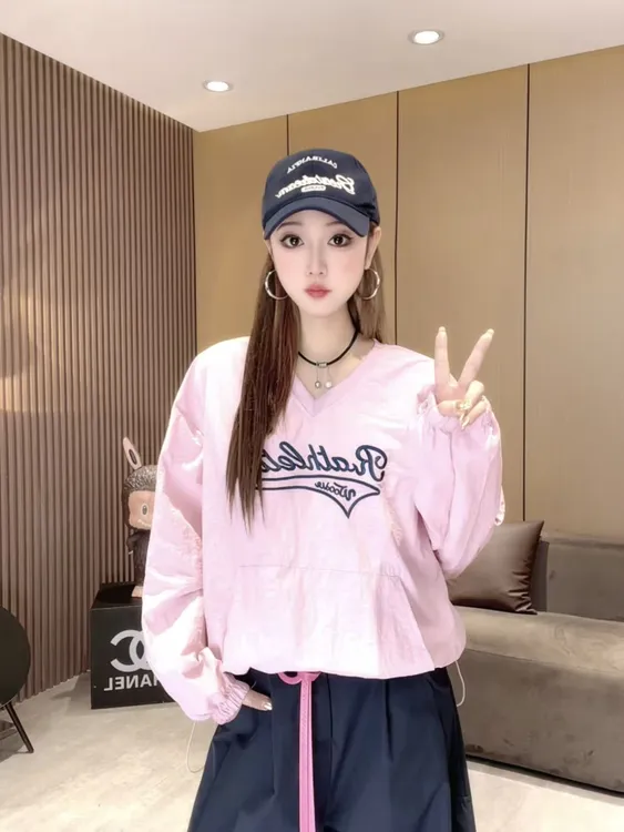 LL6699 秋季新款韩国ins美式少女粉色刺绣字母速干卫衣V领套头