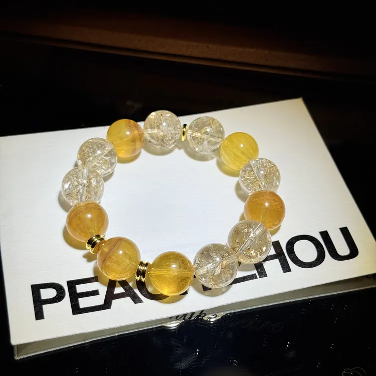 流萤——水晶手串多样性发货拍下默认微瑕