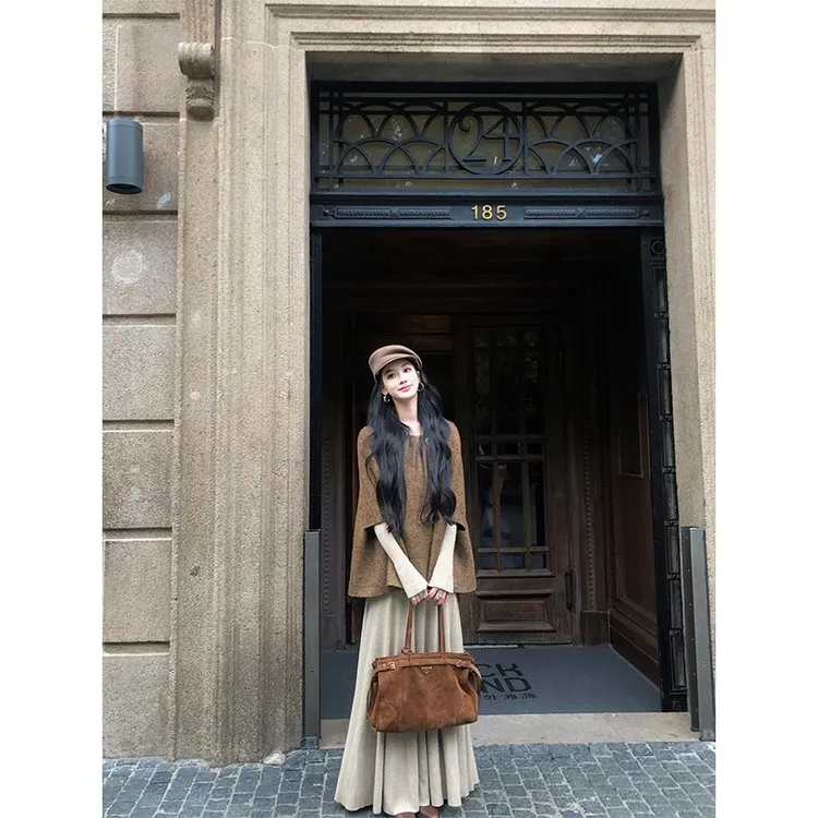 有洧Youwei【金盏爵士】春秋显气质高级小众设计感斗篷外套25SS0614