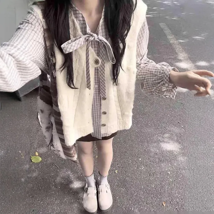 早秋学院风宽松显瘦软糯针织开衫女学生+百搭复古格纹衬衫两件套