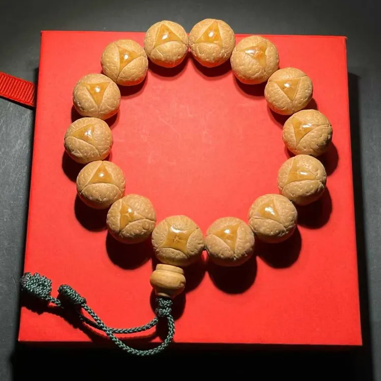 17mm尼泊尔封眼龙眼菩提手串高密盘出牛津红配四星麒麟眼三通手持