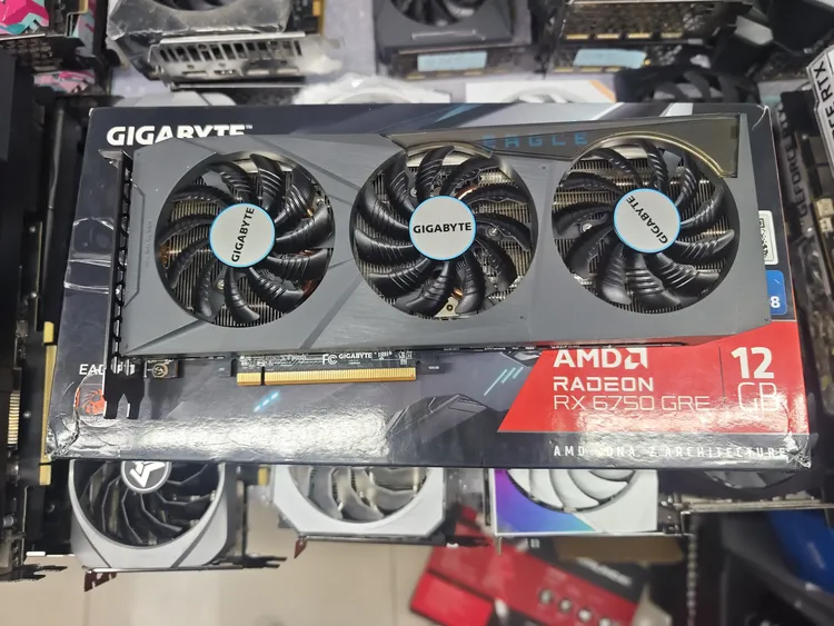 95新 Gigabyte/技嘉 6750GRE 12G