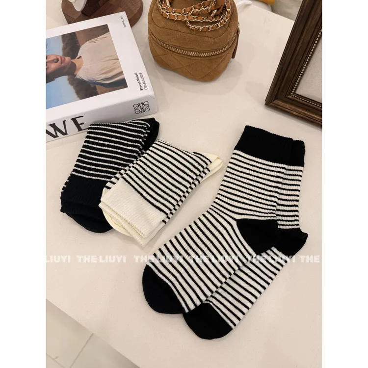 【LIUYI】3双组！条纹撞色百搭中筒袜2847