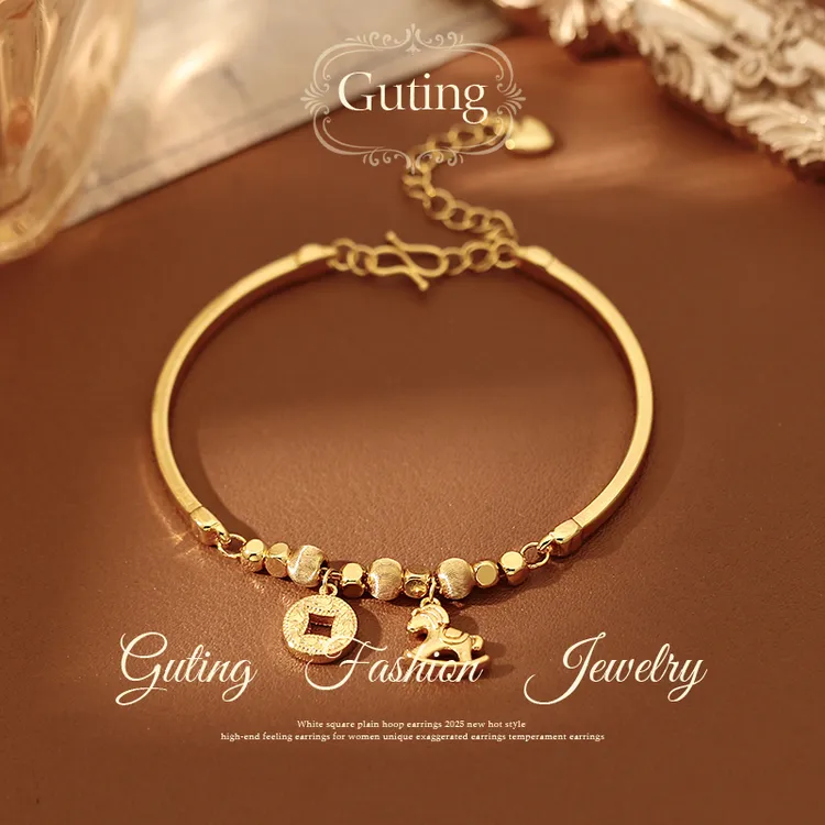 铜合金手链 2762金色木马钱币爱心串珠手串女手链轻奢小众精致