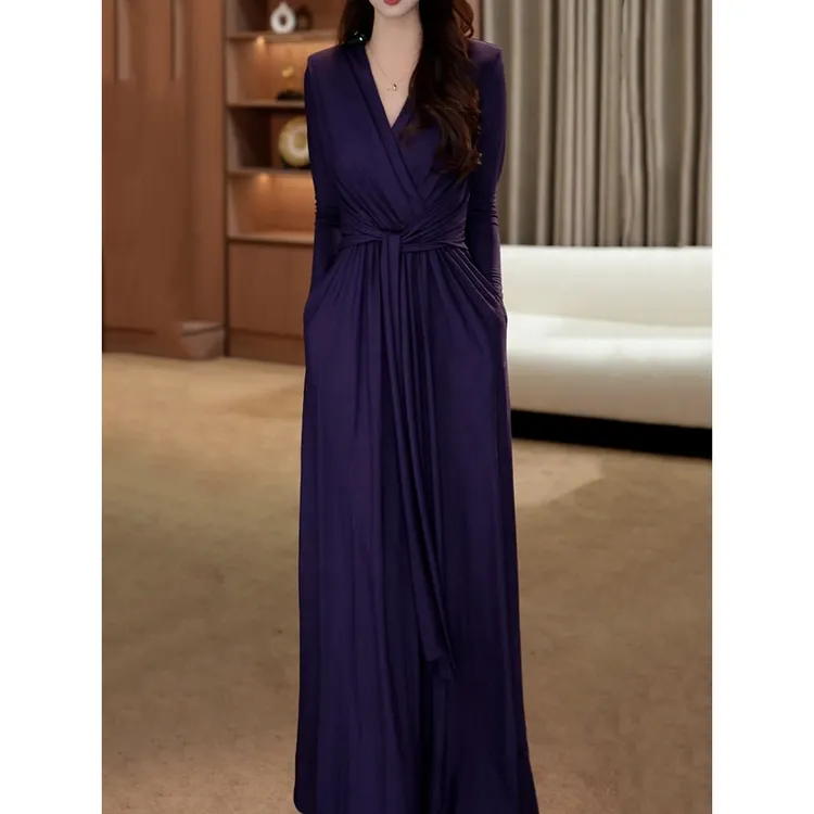 气质优雅紫色V领显瘦连衣裙女2026春季新款高级感收腰遮肚子A字裙