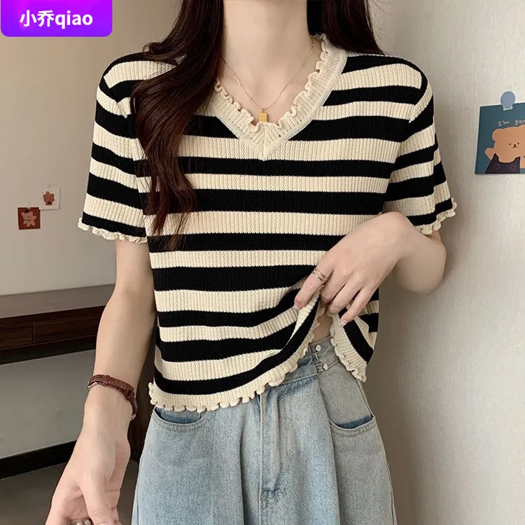 1冰丝条纹短袖t恤女夏季2025年木耳边V领上衣短款洋气针织小衫I