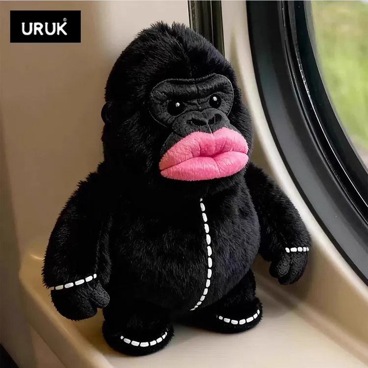 URUK大猩猩毛绒单肩包抽象丑萌高颜值腊肠嘴猩猩单肩包挂饰