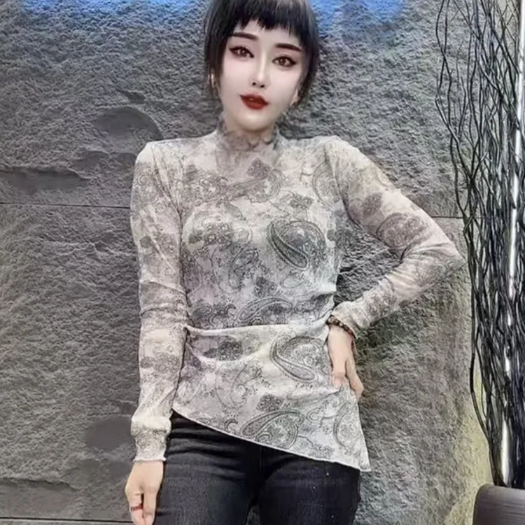 欧货高级感腰果花不等式长袖拼接印花T恤打底衫内搭网红气质上衣
