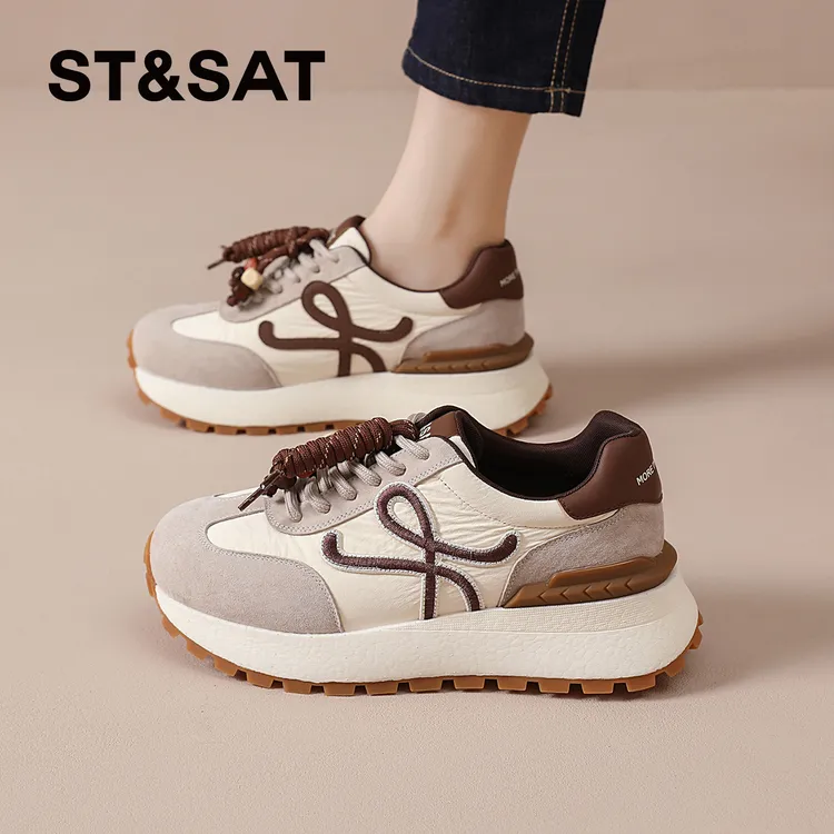 星期六轻奢德训鞋女2025秋季爆款阿甘鞋增高拼色小个子运动鞋女款