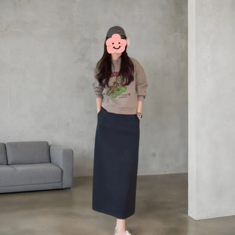 秋季番茄刺绣圆领卫衣+简约百搭松紧腰A版半身裙套装LK2506910