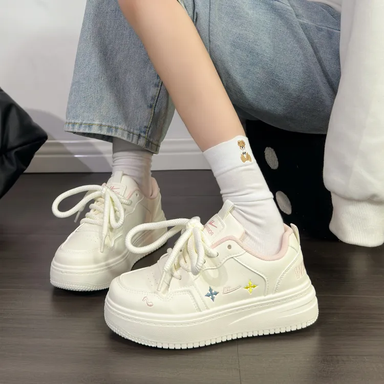回力女鞋小白鞋子女2025秋季新款厚底增高板鞋百搭软底休闲运动鞋