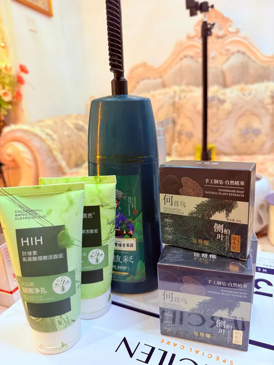 【新疆西藏包邮】染发膏美兰朵易梳彩染发剂一梳黑