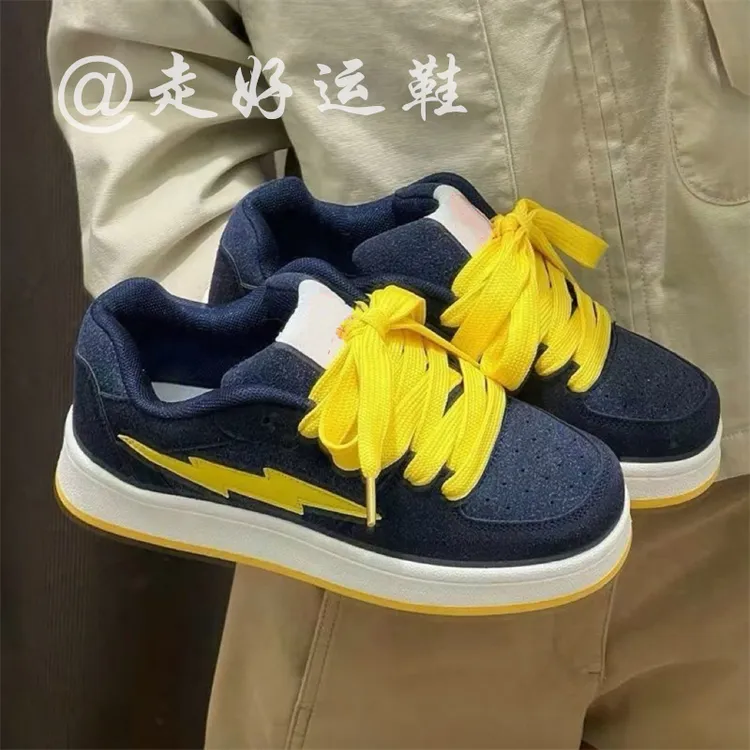 34码小码-44码大码秋冬新款闪电板鞋保暖复古风ins小众百搭休闲鞋